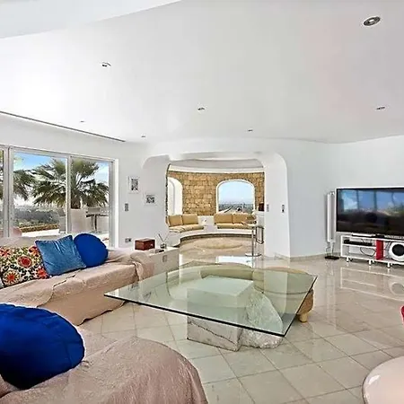 Sleeps 7 Air Con Wifi Terras Novas